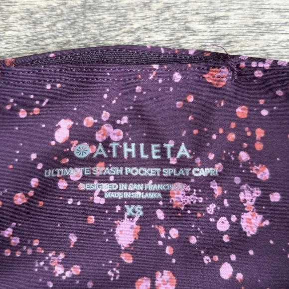 Athleta Stash Pocket Capri Leggings Lot Splat Splatter Purple Plum Gray sz XS - Picture 7 of 16